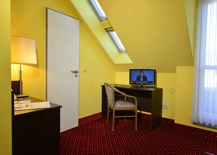 Invite Hotel