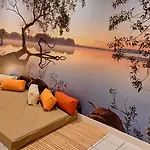 Hotel Invite 3*