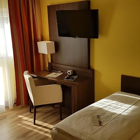 Hotel Invite