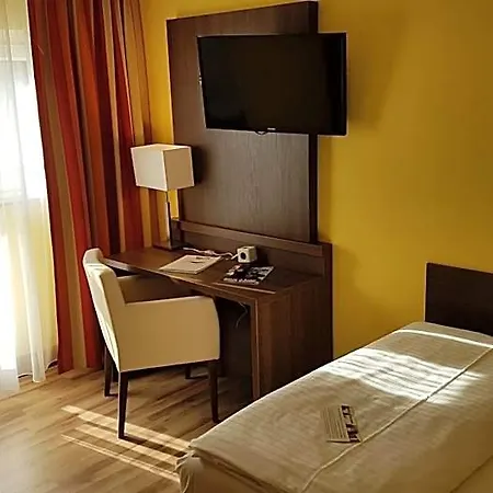 Invite Hotel